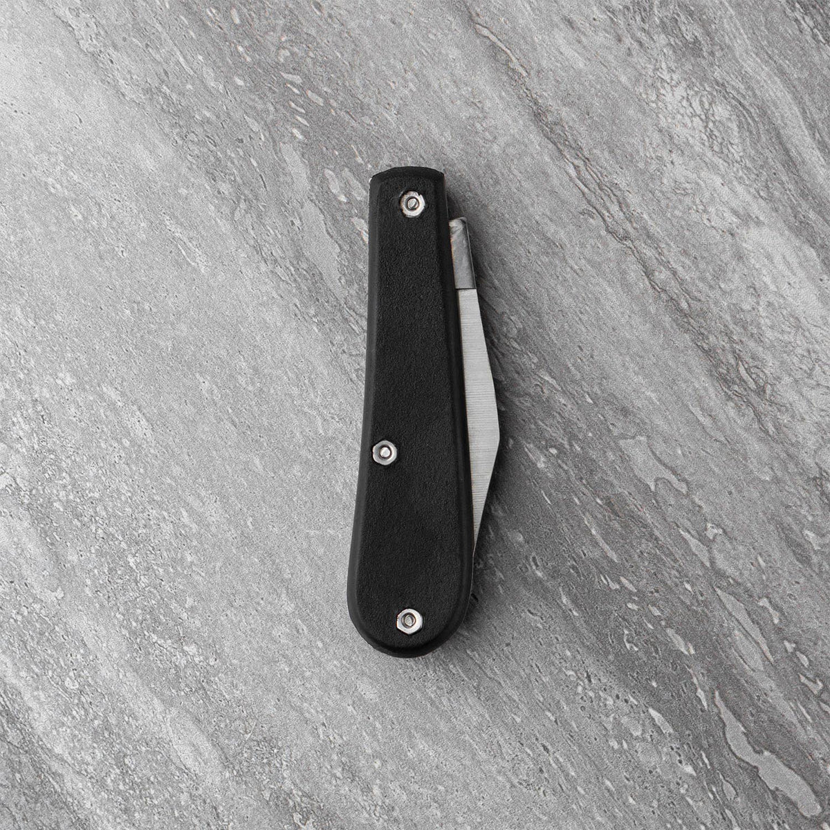 Taylors Eye Witness Taylors Eye Witness Endurance Sheffield Made Clip Blade Pocket Knife Black