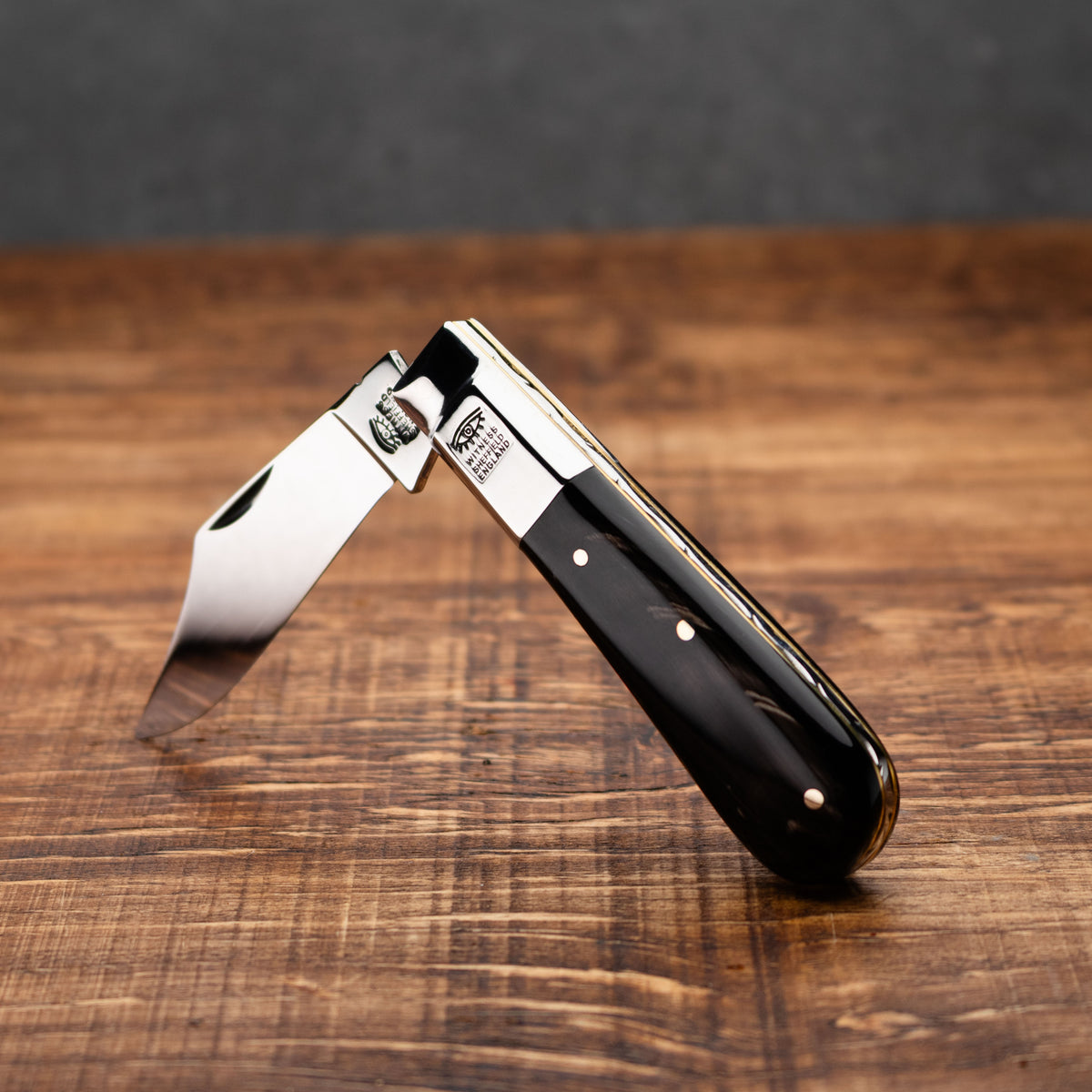 Taylors Eye Witness Premier Collection - Single Blade Buffalo Horn Worked Back
