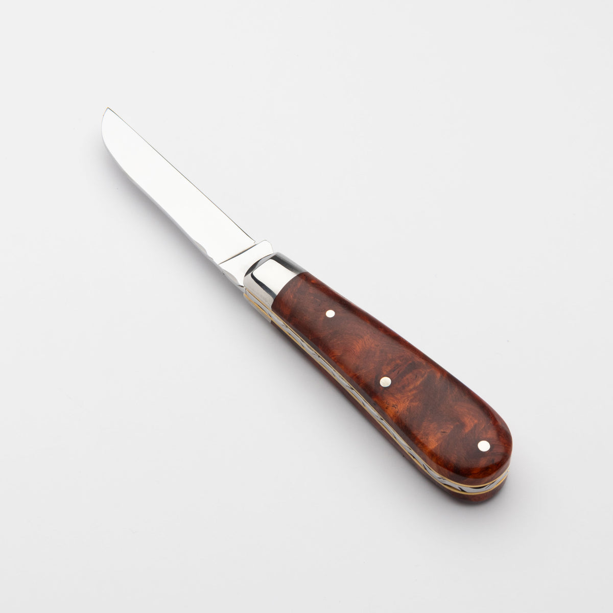 Taylors Eye Witness Premier Collection - Single Blade Lambfoot Blade Amboyna Scales Worked Back Spring