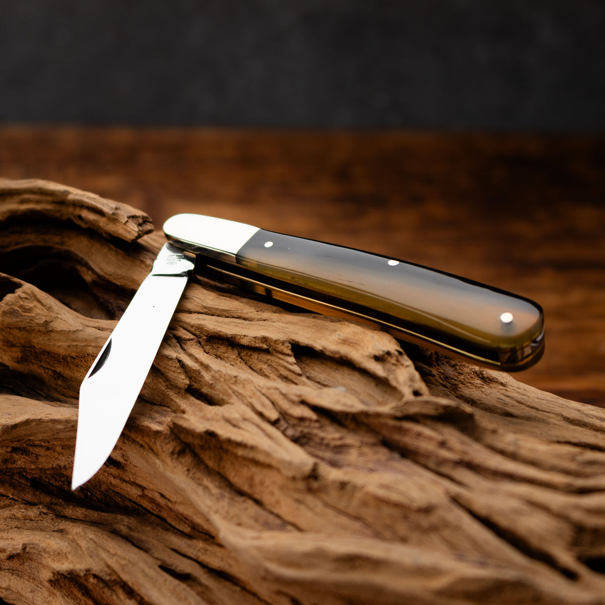 Premier Collection - Single Blade Gentlemans Clip Point Ox Horn with Worked Back Scales