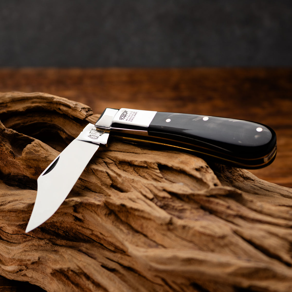 Taylors Eye Witness Premier Collection - Single Blade Buffalo Horn Worked Back