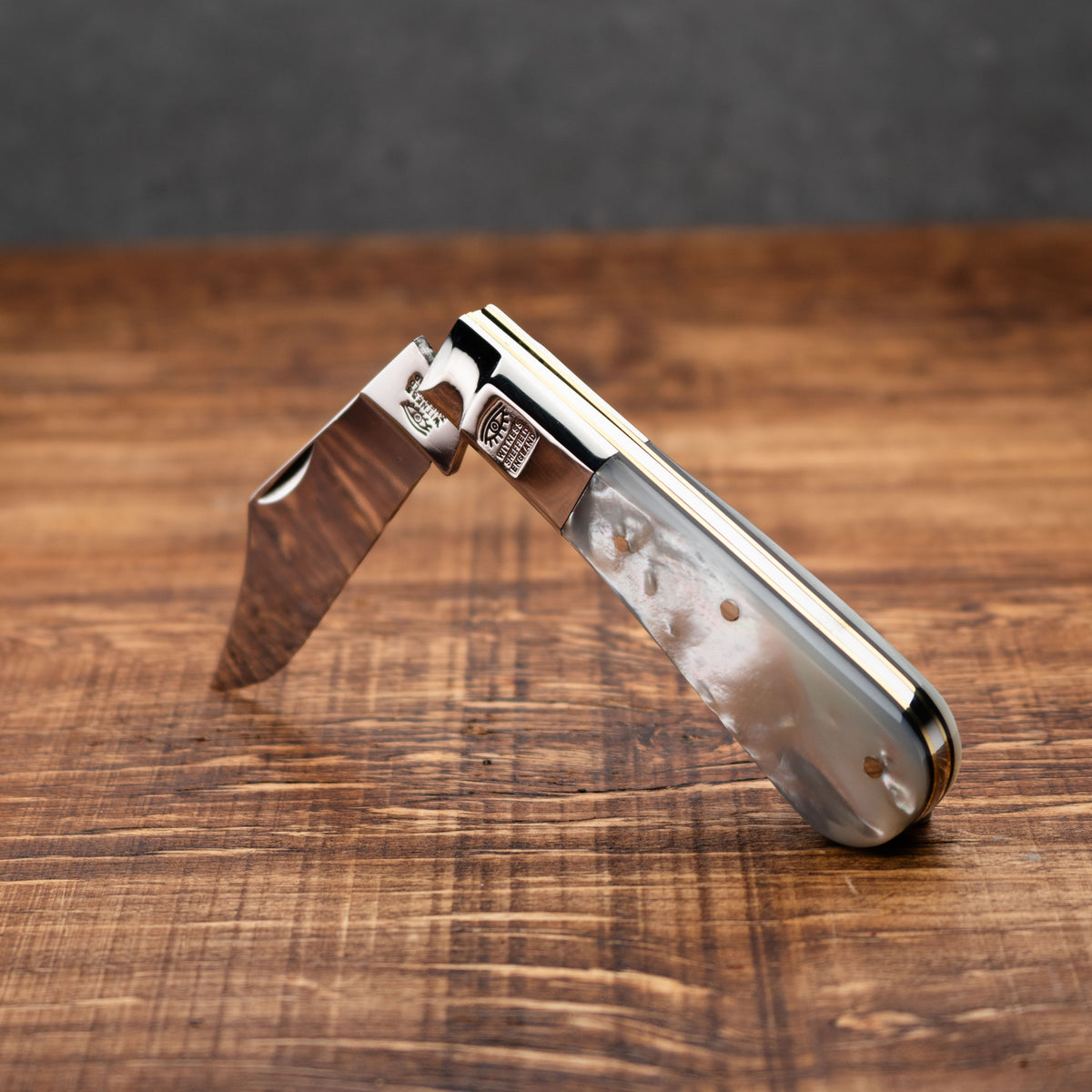 Taylors Eye Witness Premier Collection - Single Blade Barlow Pocket Knife Mother Of Pearl Scales