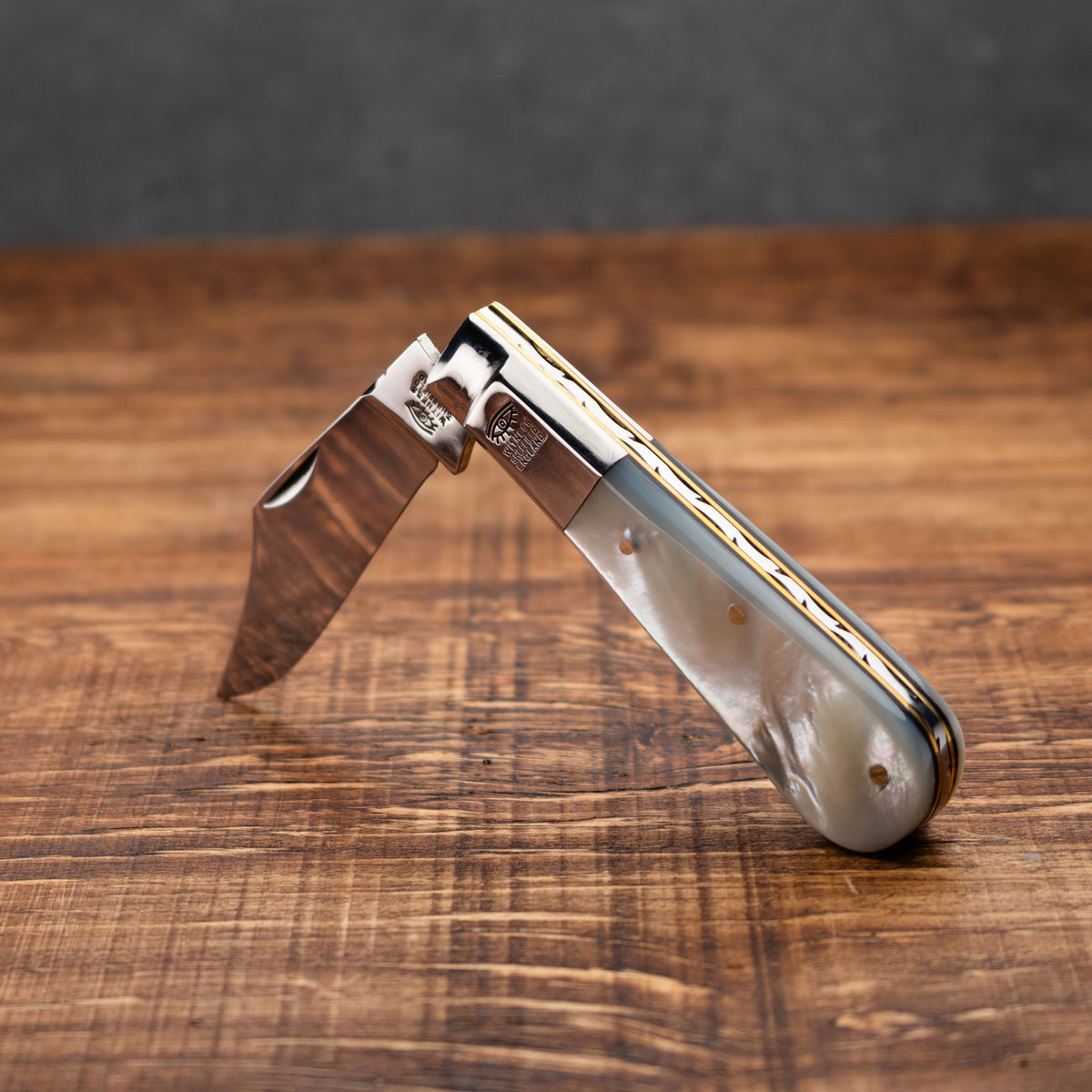 Taylors Eye Witness Premier Collection - Single Blade Barlow Pocket Knife Mother Of Pearl Scales Workedf Back