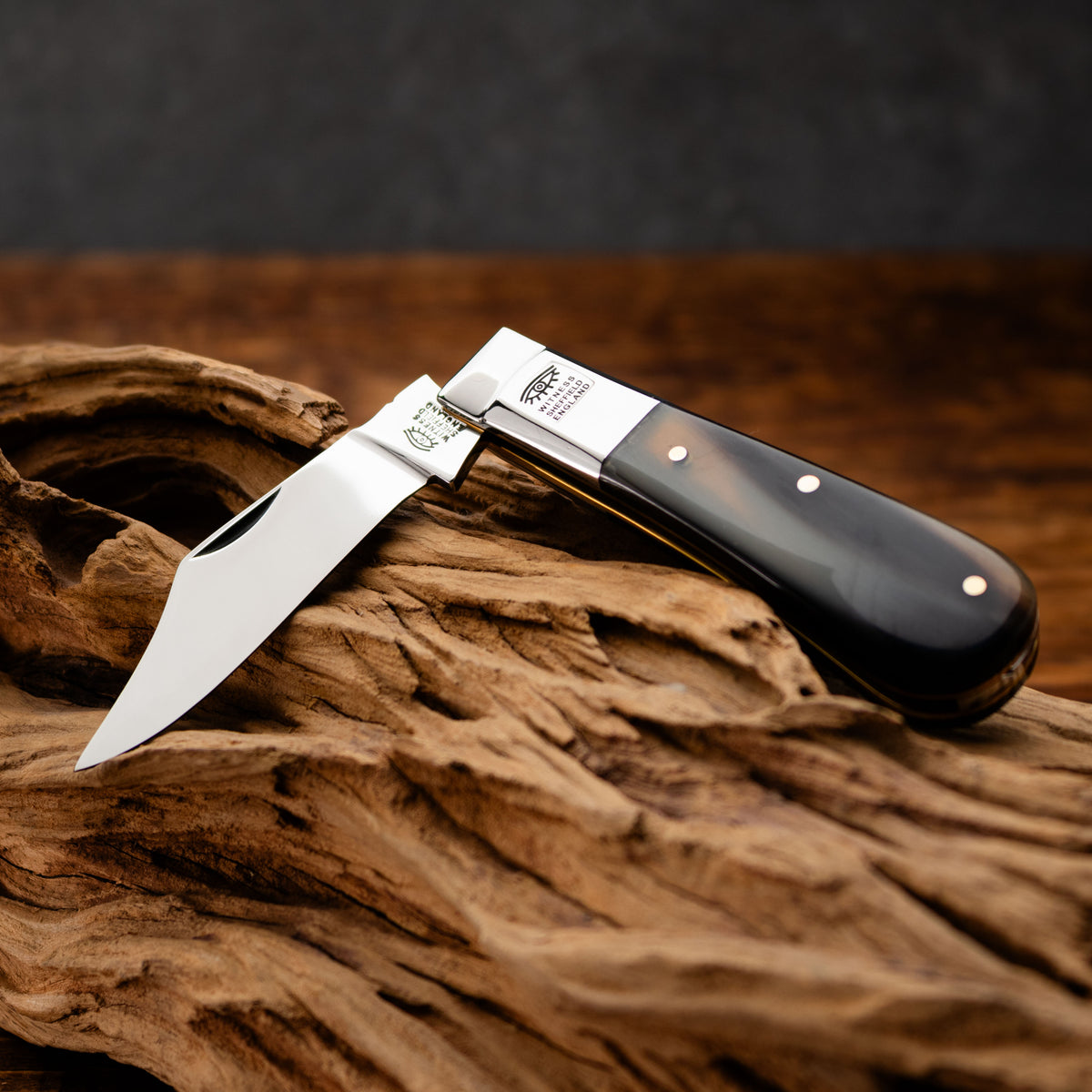 Taylors Eye Witness Premier Collection - Single Blade Ox horn Worked Back