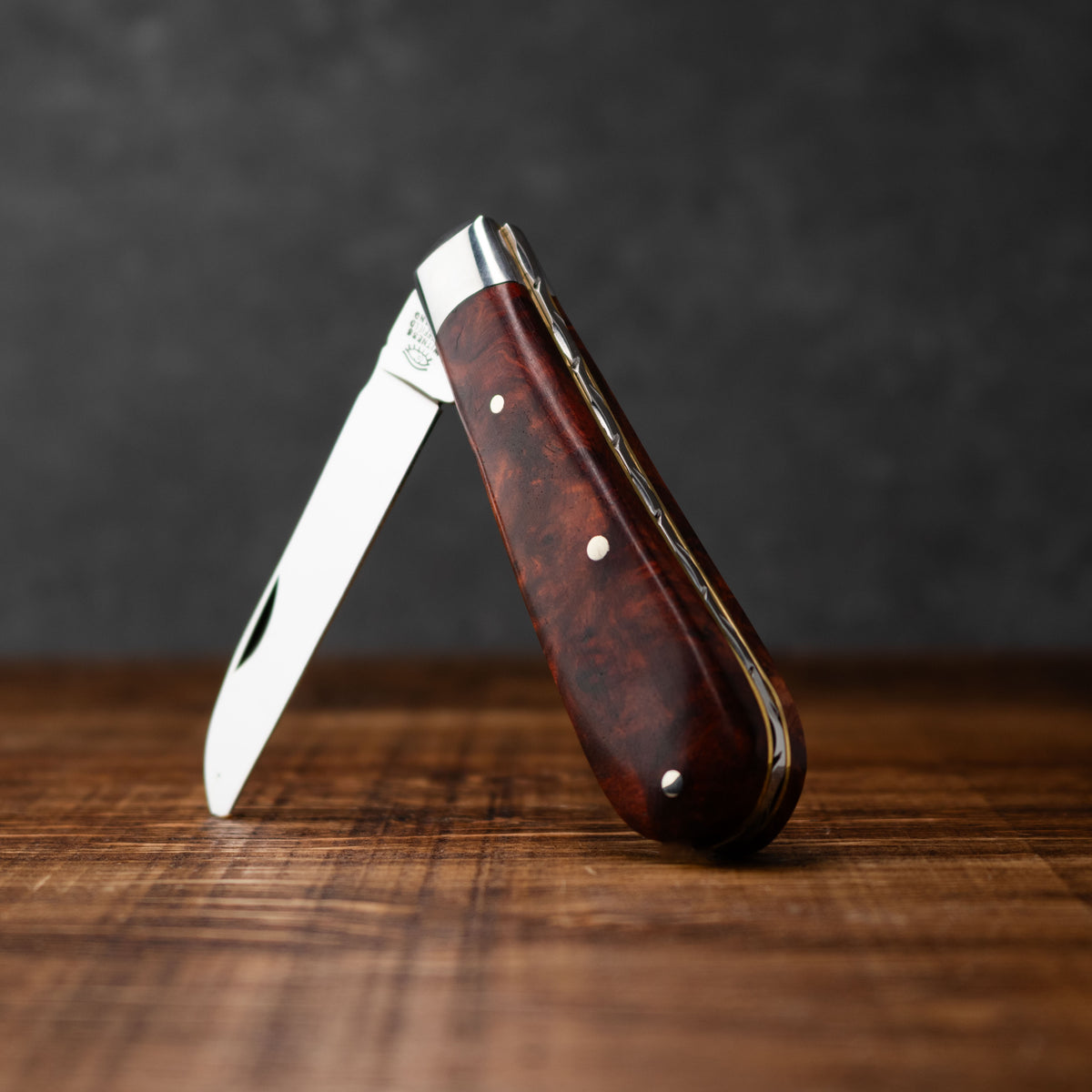 Taylors Eye Witness Premier Collection - Single Blade Lambfoot Blade Amboyna Scales Worked Back Spring