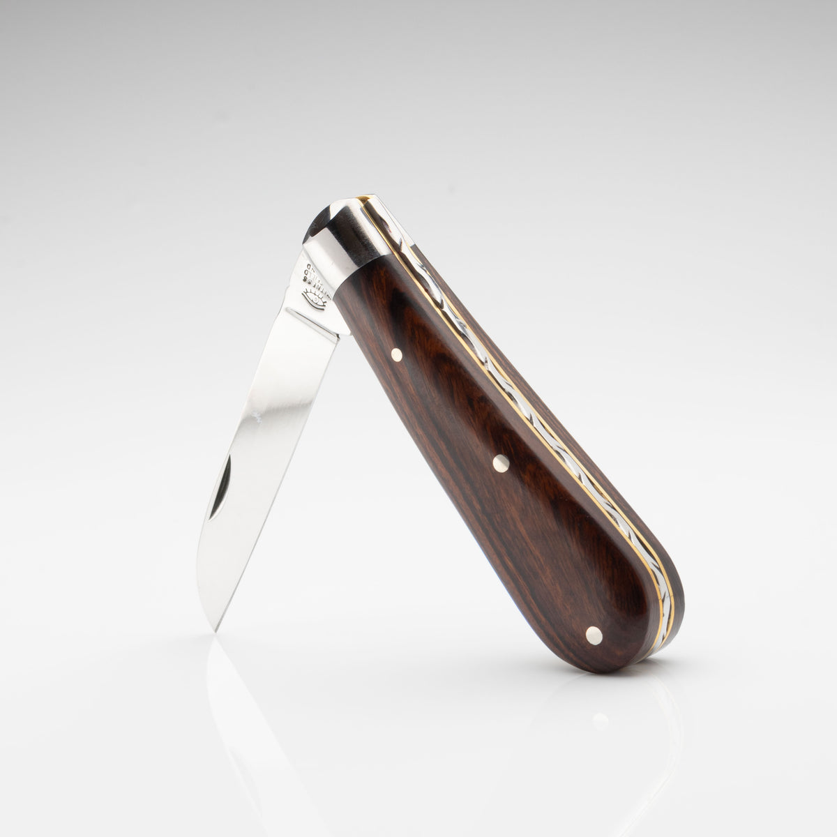 Taylors Eye Witness Premier Collection - Single Blade Lambfoot Blade Ironwood Scales Worked Back Spring