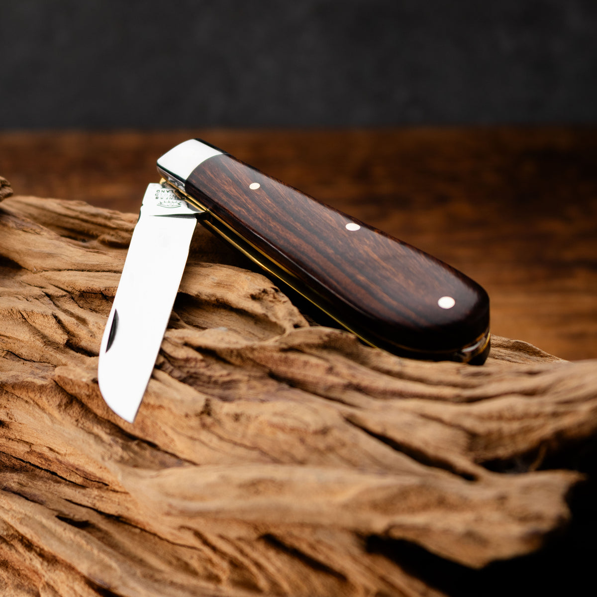 Taylors Eye Witness Premier Collection - Single Blade Lambfoot Blade Ironwood Scales Worked Back Spring