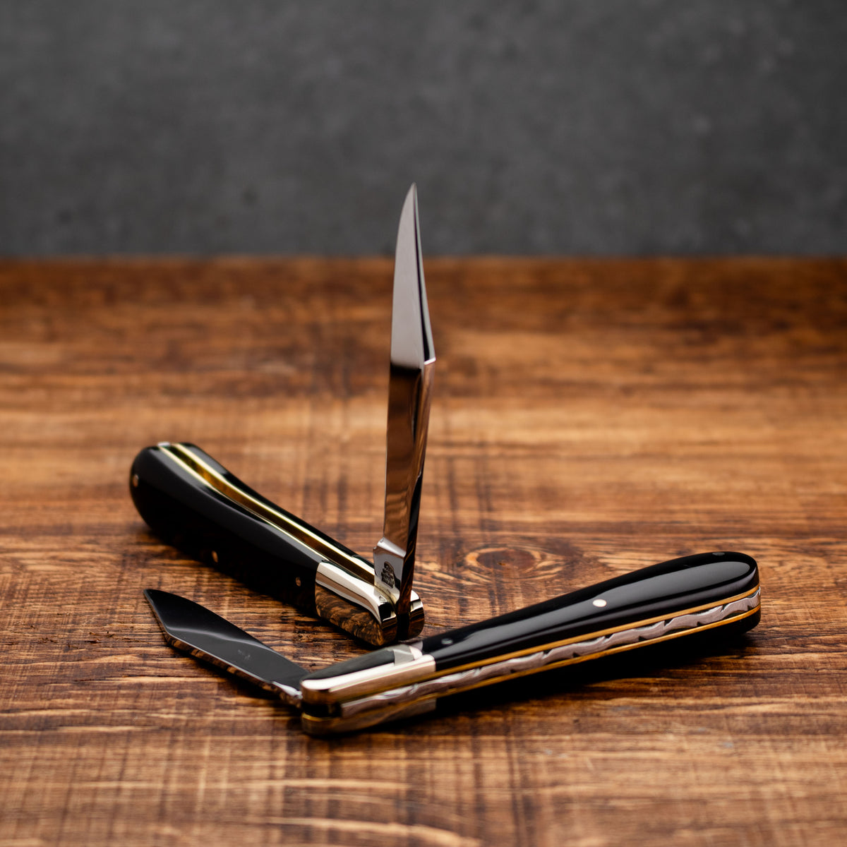 Premier Collection - Single Blade Gentlemans Clip Point Buffalo Scales Worked Back