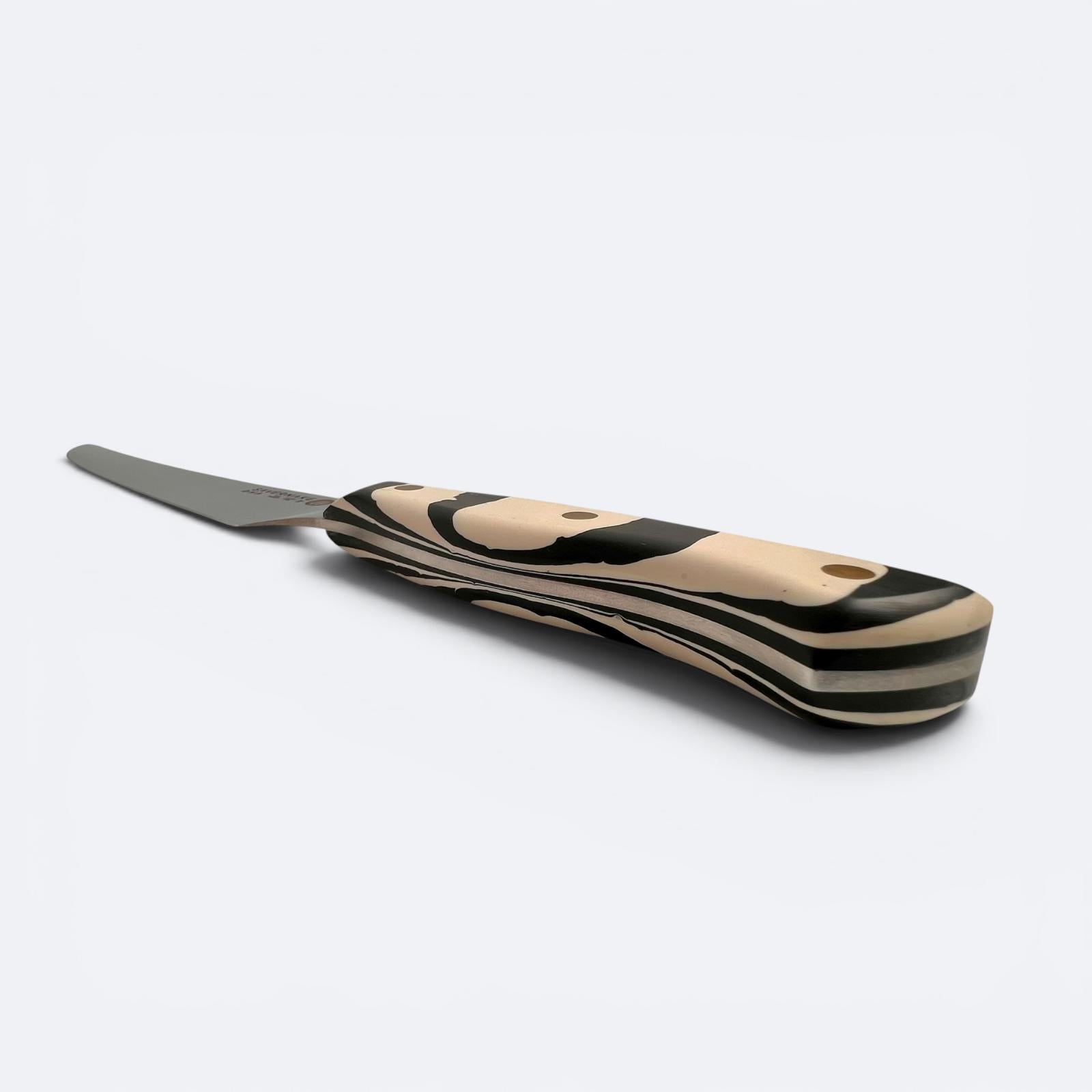 Savernake 26cm Carving Knife - Tide Handle Arctic and Anthracite